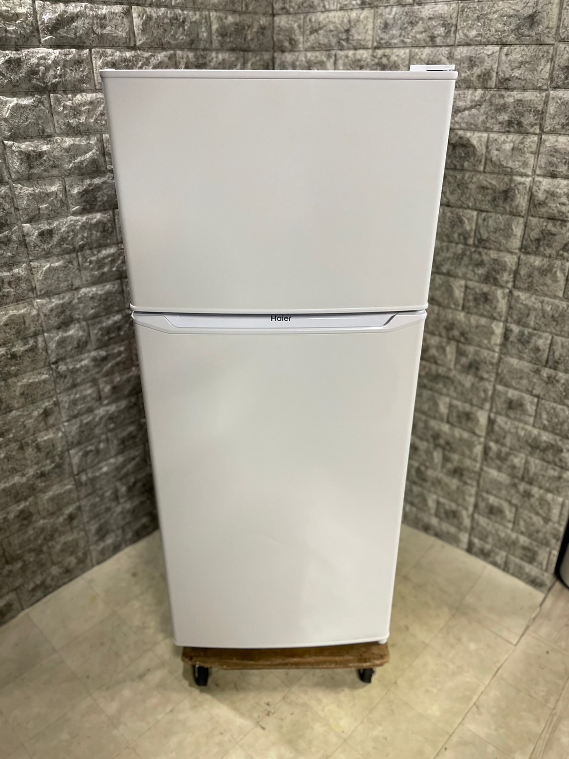 Haier ハイアール ノンフロン冷凍冷蔵庫 JR-N130B 2022年製 - 家電買取 