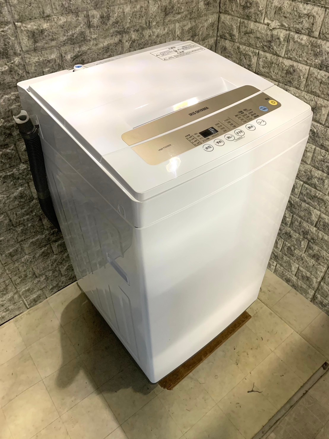 愛知県で買取査定】アイリスオーヤマ 洗濯機 IAW-T502EN 2021年製 
