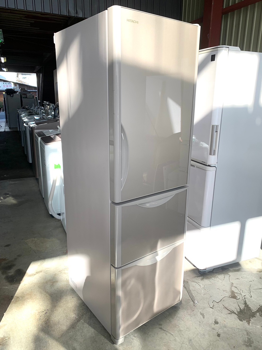 買取】HITACHI 冷蔵庫 R-S32JV 2019年製 - 家電買取査定なら株式会社 