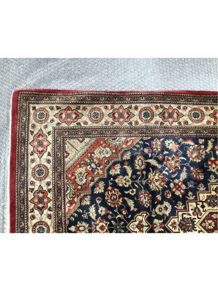 愛知 大府市でイラン製 ペルシャ絨毯の出張買取｜ラグ 花柄 121×77cm - 4
