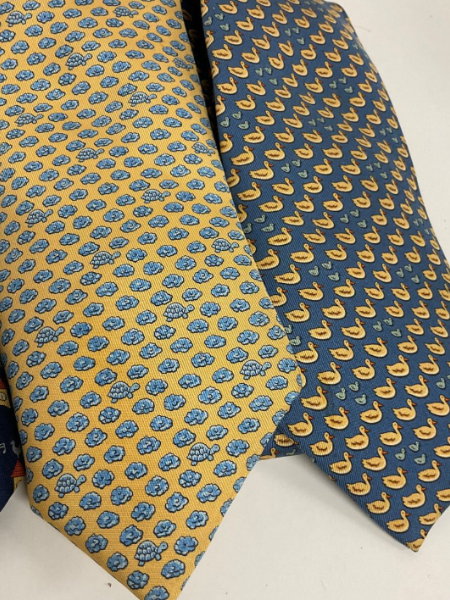 HERMES エルメスのネクタイ・アニマル柄を出張買取｜シルク 東京 杉並区 - 2