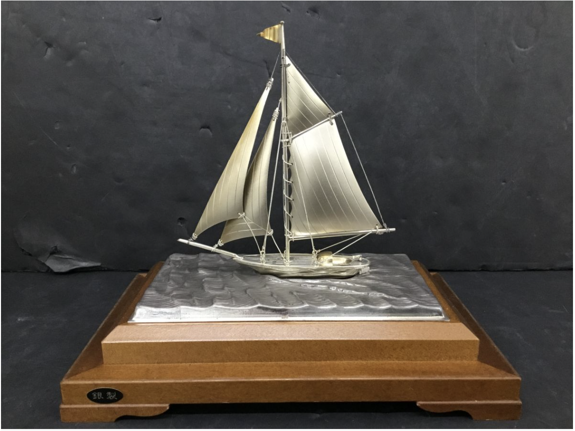 【買取実績】『銀製 シルバー ヨット 船舶模型 ガラスケース付き』をお買取しました！ - 2