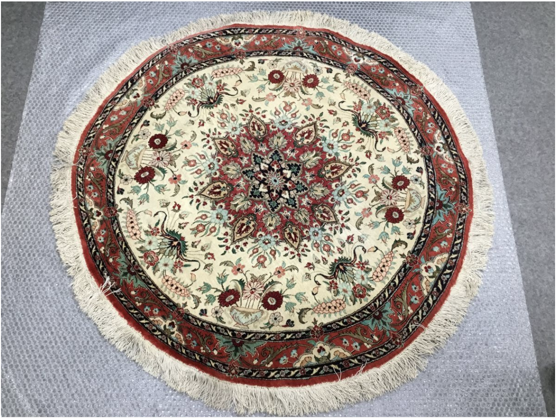 【買取実績】ペルシャ絨毯 クム産 シルク絨毯 円形 / 赤花模様 / 直径約98cm / 高級カーペット・マット - 2