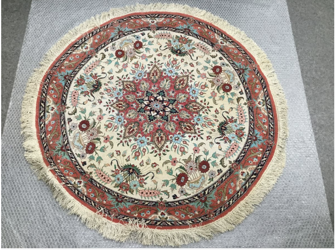 【買取実績】ペルシャ絨毯 クム産 シルク絨毯 円形 / 赤花模様 / 直径約98cm / 高級カーペット・マット - 3