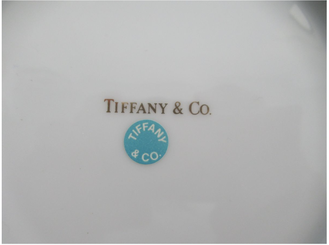 【買取実績】TIFFANY & Co.（ティファニー）「ダンシングT」プレート5枚 / 大皿1枚 / ボウル1枚 元箱付き - 4