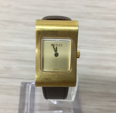 【買取実績】大阪府和泉市 GUCCI グッチ 2300L クォーツ腕時計 ゴールド×ブラウンレザー - 2