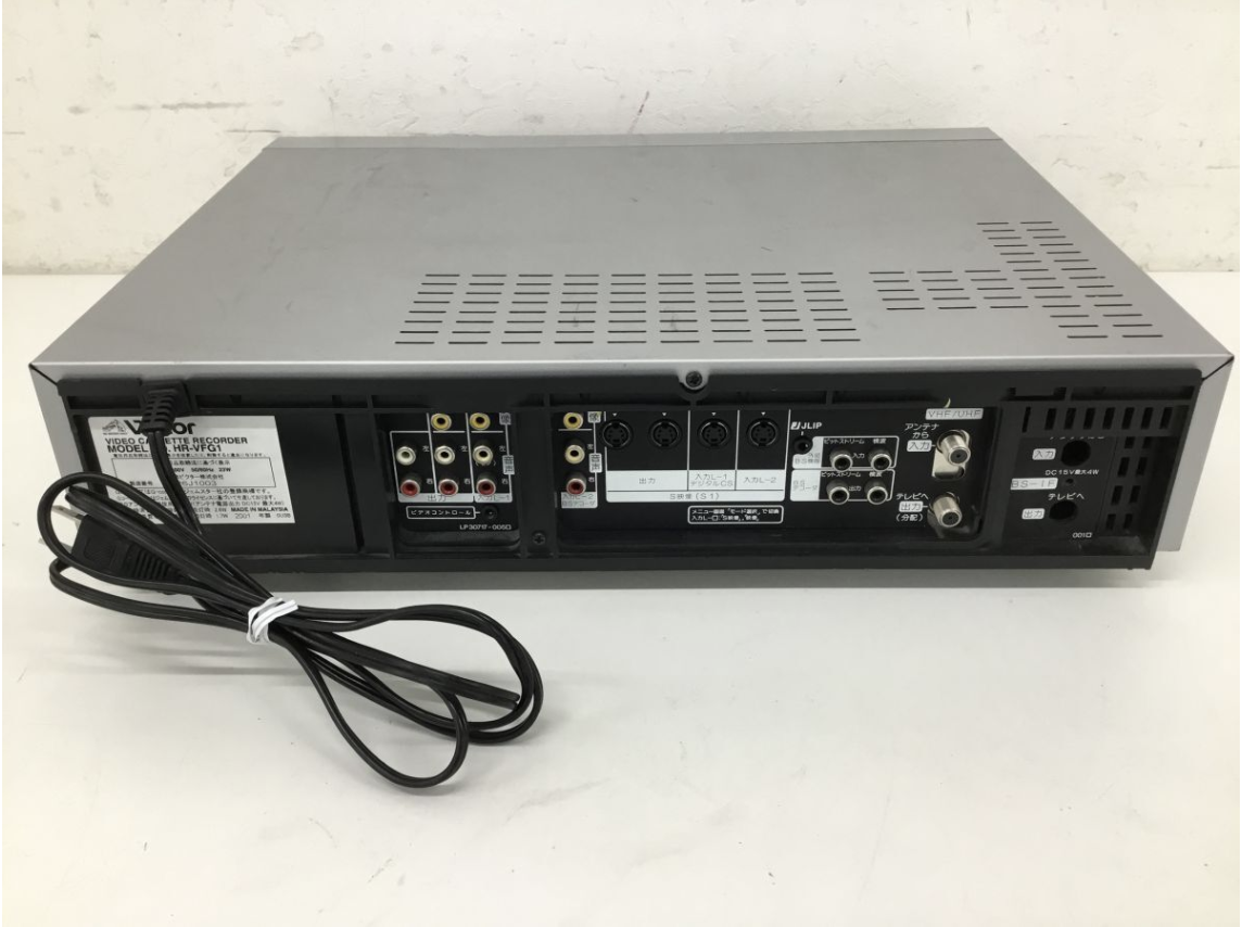 【買取実績】VICTOR（ビクター）VIDEO CASSETTE RECORDER  S-VHS ビデオデッキ HR-VFG1（2001年製）/ リモコン付き - 2