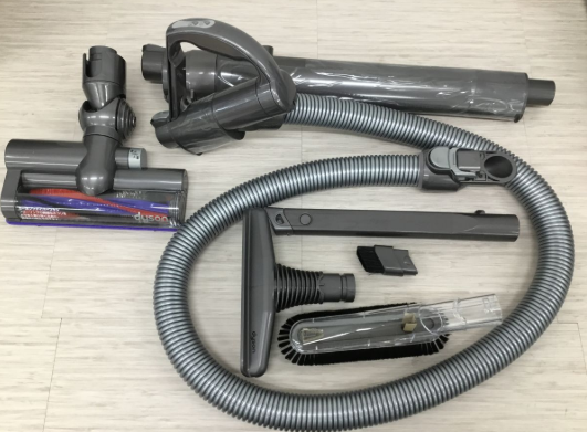 【買取実績】大阪府泉南市 Dyson（ダイソン）キャニスター型掃除機 DC48（未使用保管品／取扱説明書・元箱付き） - 3