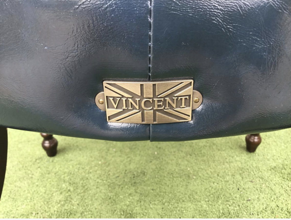 【買取実績】VINCENT（ヴィンセント）英国調キャプテンチェア  アンティークスタイル / ウィンザーチェア / 木製フレーム / ブルーレザー（合皮） - 4
