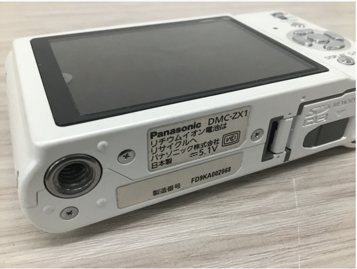 【買取実績】Panasonic（パナソニック）LUMIX（ルミックス）DMC-ZX1 コンパクトデジタルカメラ DE-A65 充電器付き - 2