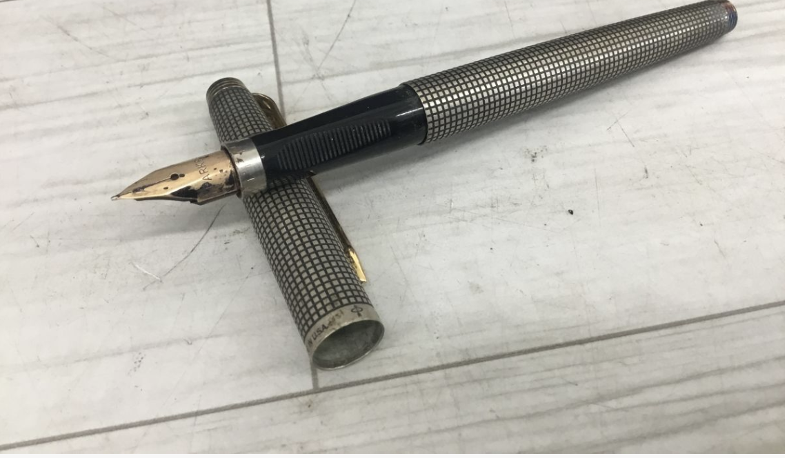 【荒川区 買取実績】PARKER（パーカー）STERLING SILVER 万年筆＆ボールペンセット 替え芯付きをお買取しました｜高級筆記具・文房具高価買取ならカイトル - 2