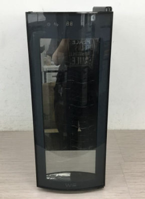 買取実績】東京都葛飾区 WIE 電子ミニワインセラー
